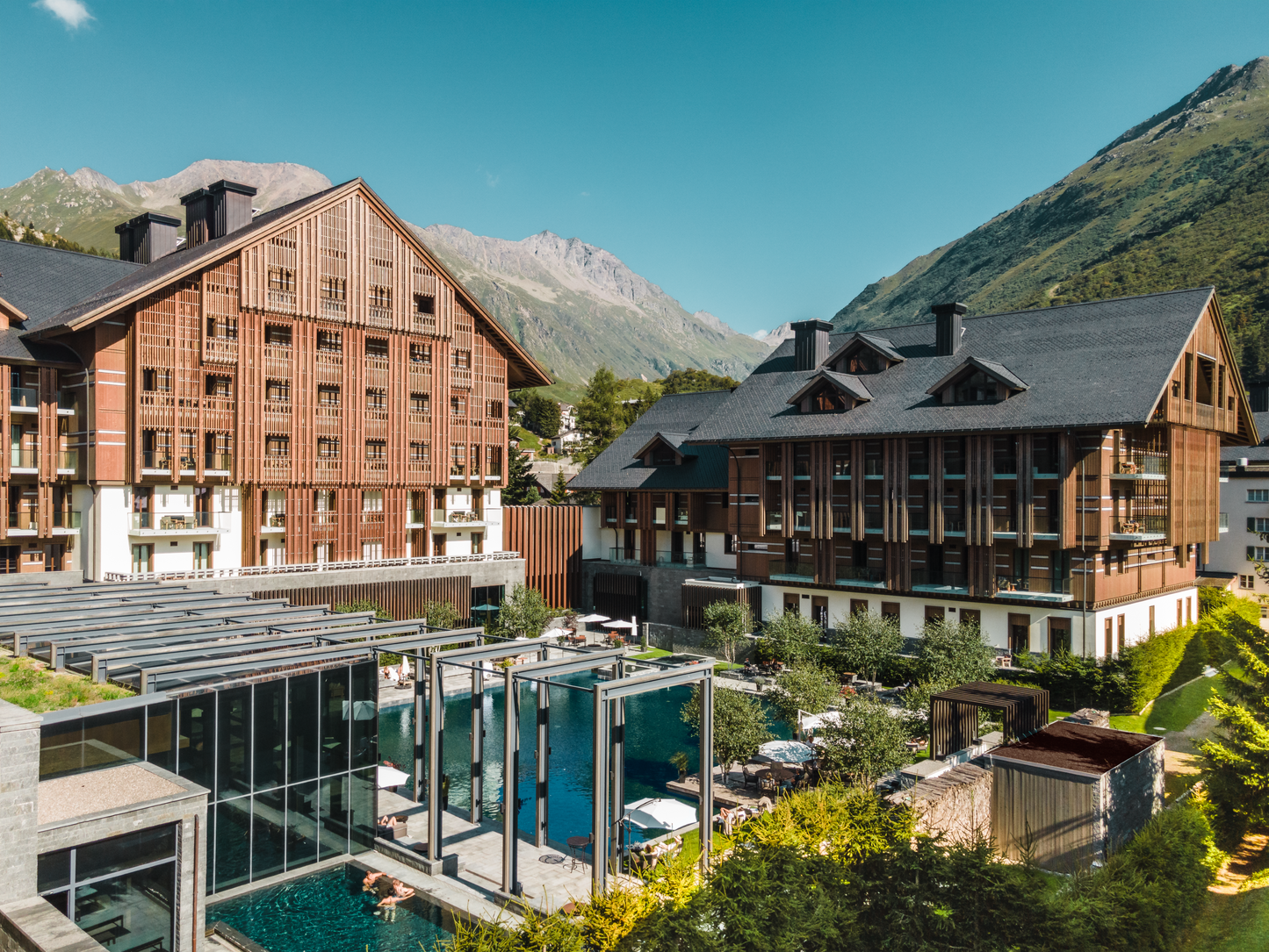 THE SWISS ALPS - COUPLES