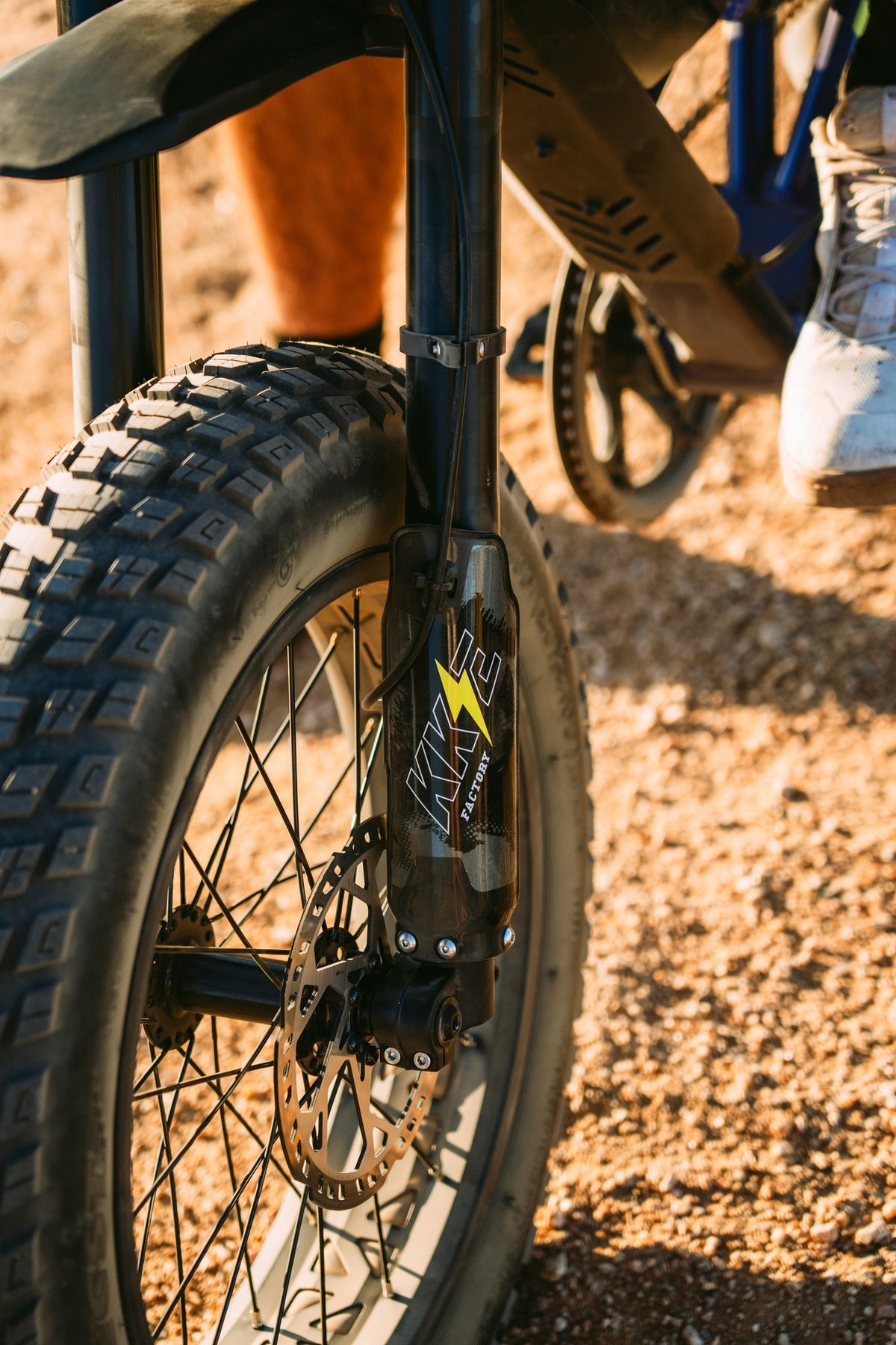 JUICED SCRAMBLER FULL SUSPENSION ELECTRIC PIT BIKE