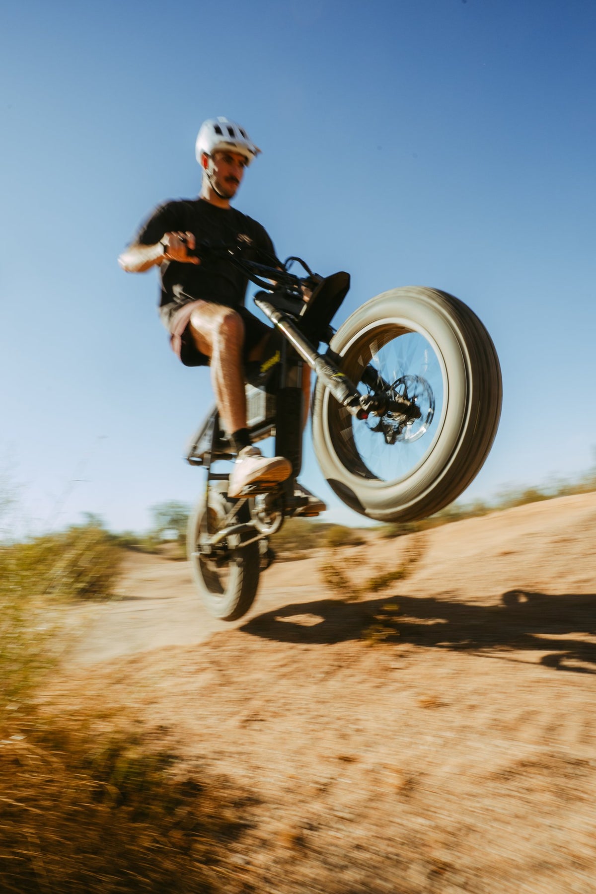 JUICED SCRAMBLER FULL SUSPENSION ELECTRIC PIT BIKE