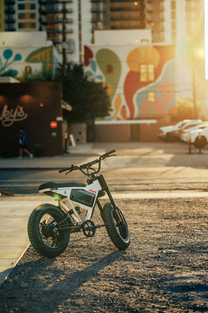 JUICED SCRAMBLER FULL SUSPENSION ELECTRIC PIT BIKE