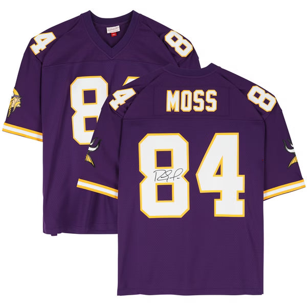 SPORTS MEMORABILIA CONCIERGE