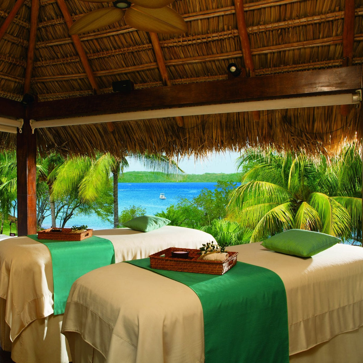 ALL-INCLUSIVE: COSTA RICA